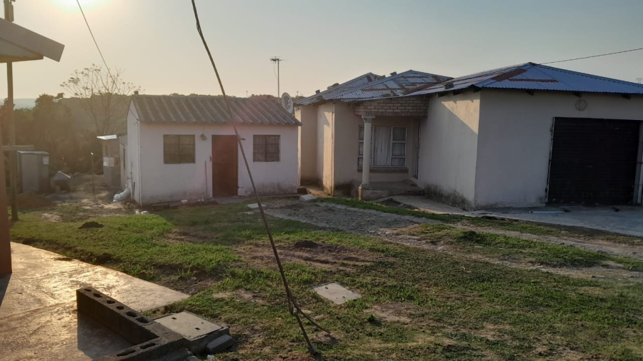 1 Bedroom Property for Sale in Scenery Park Eastern Cape